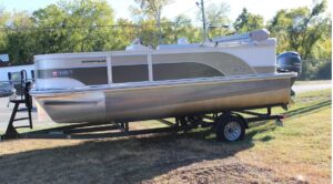 Nashville-Marine-Suncatcher-Pontoons-V20FC-U10558-1.jpg