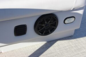 Nashville-Marine-Suncatcher-Pontoons-V20FC-U10558-12.jpg