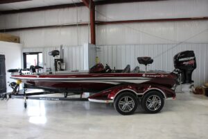 Nashville-Marine-Ranger-Boats-Z519-U10525-2.jpg