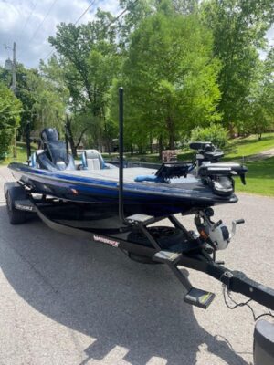 Nashville-Marine-Phoenix-Boats-921-Elite-ULB25-6.jpg