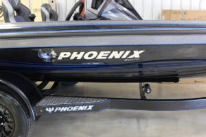 Nashville-Marine-Phoenix-Boats-919-Elite-X-579-13.jpg