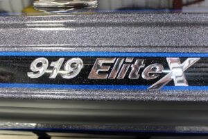 Nashville-Marine-Phoenix-Boats-919-Elite-X-579-14.jpg
