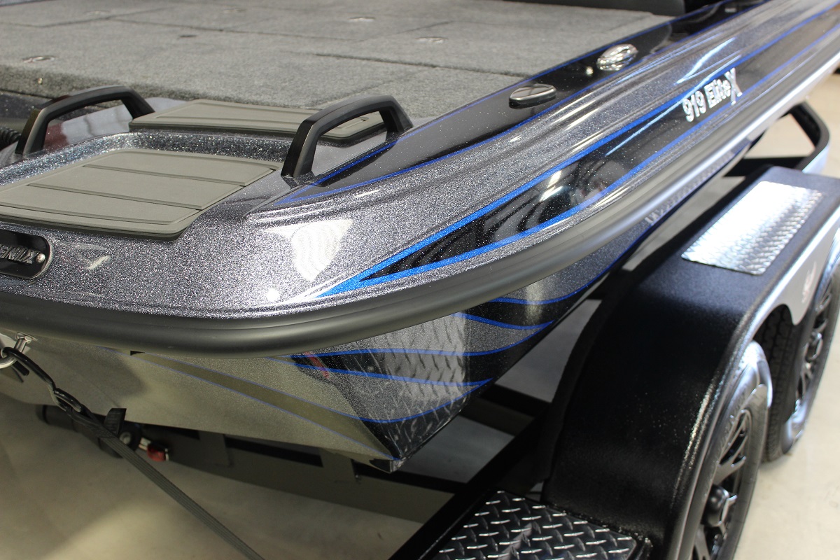 Nashville-Marine-Phoenix-Boats-919-Elite-X-579-4.jpg